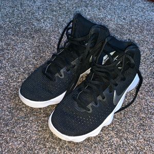 Women's Hyperdunk 2017 TB Basketball Shoe